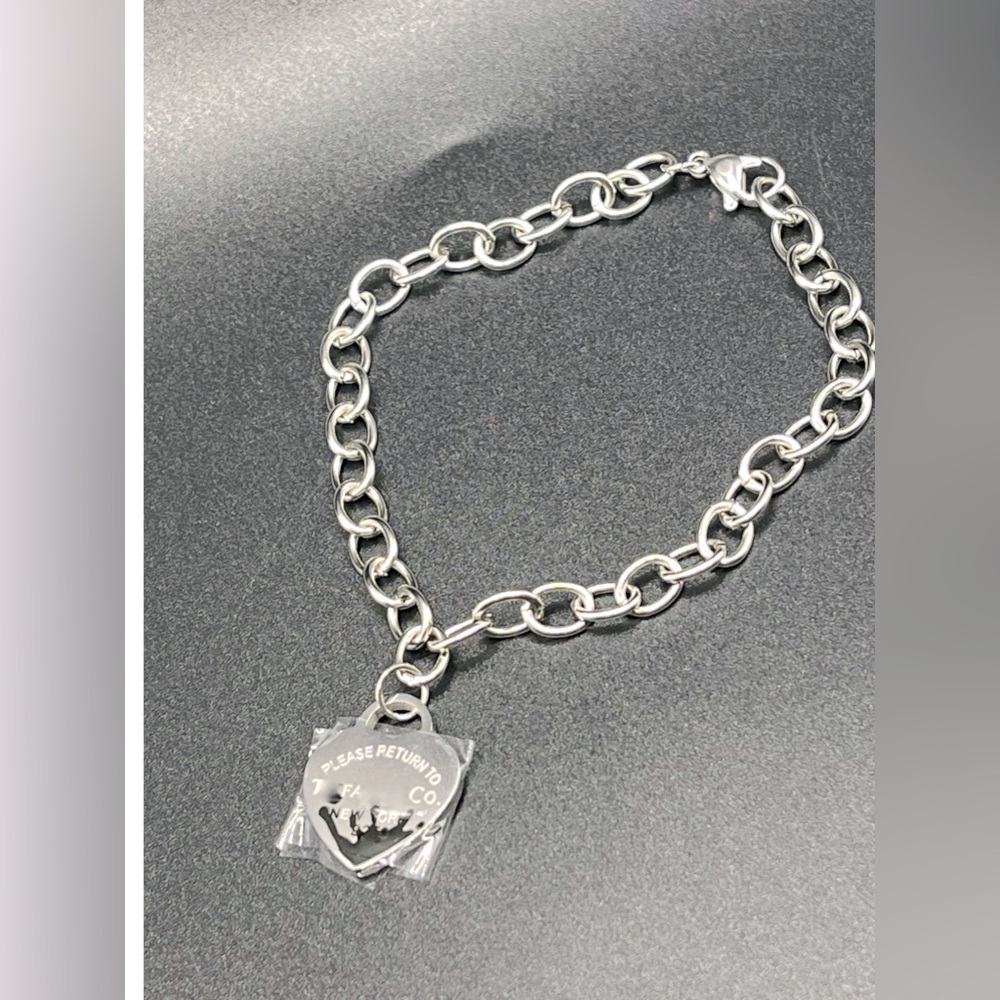 Splashed Heart Bracelet - Picture 2 of 2